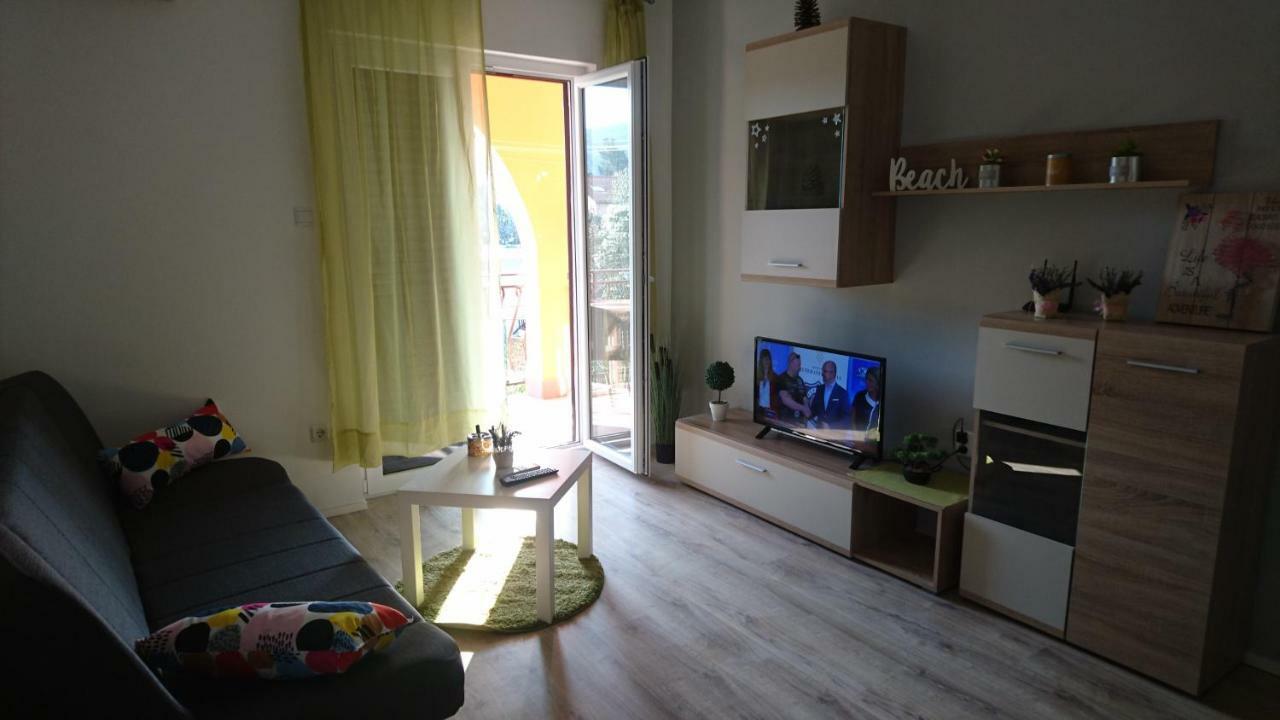 Ela Cres Lägenhet Exteriör bild