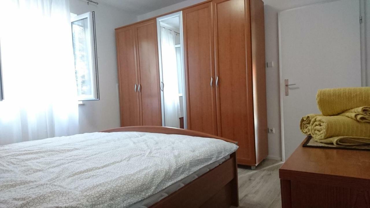 Ela Cres Lägenhet Exteriör bild